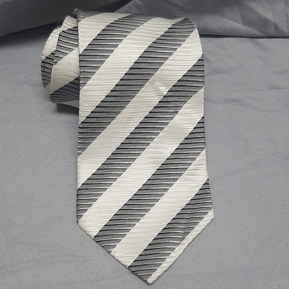 3/$18 George Forman Men's Tie